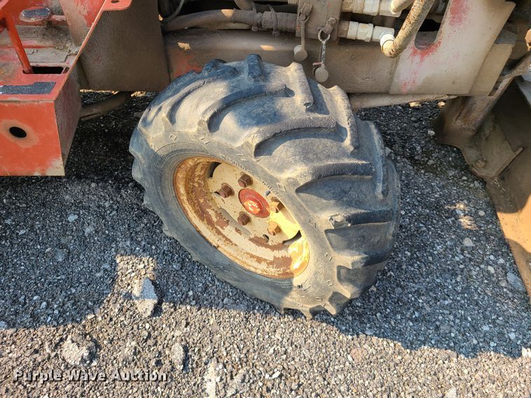 image for item IC9861 Ditch Witch R40  trencher