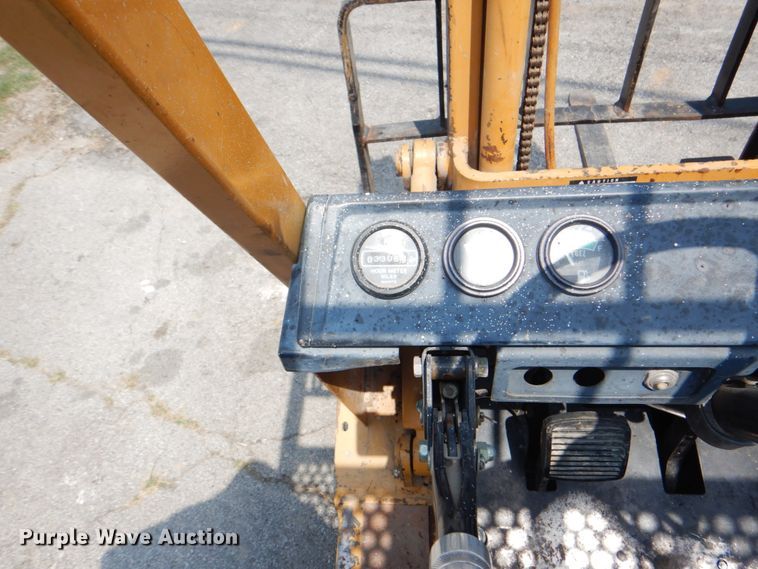 image for item IE9437 Komatsu FG15  forklift