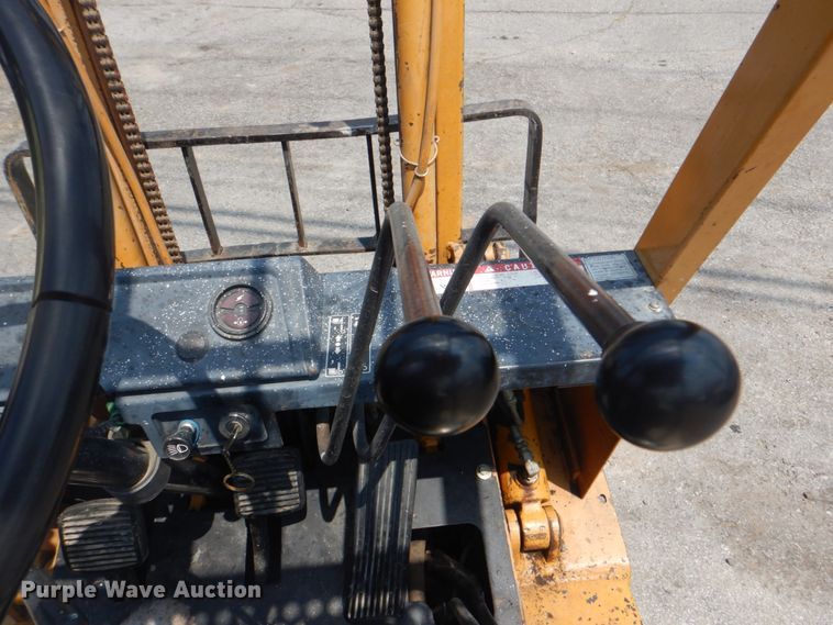 image for item IE9437 Komatsu FG15  forklift