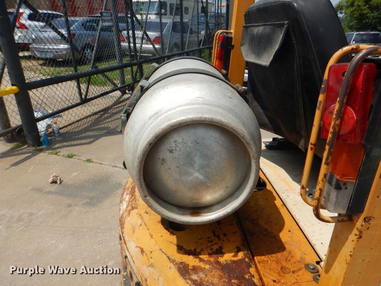 image for item IE9437 Komatsu FG15  forklift