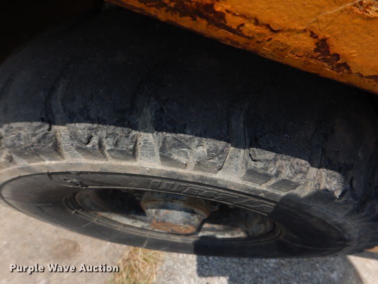 image for item IE9437 Komatsu FG15  forklift