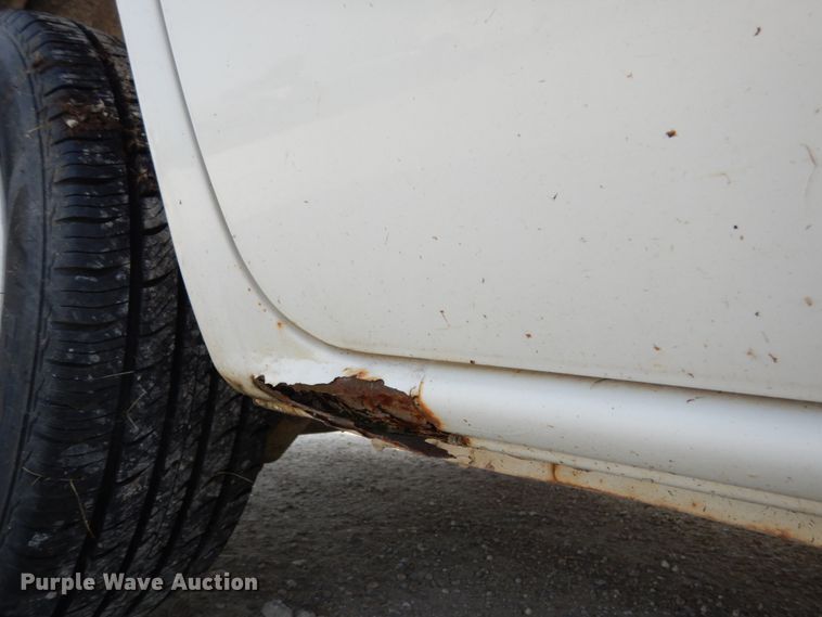 image for item II9653 2001 Dodge Caravan  van