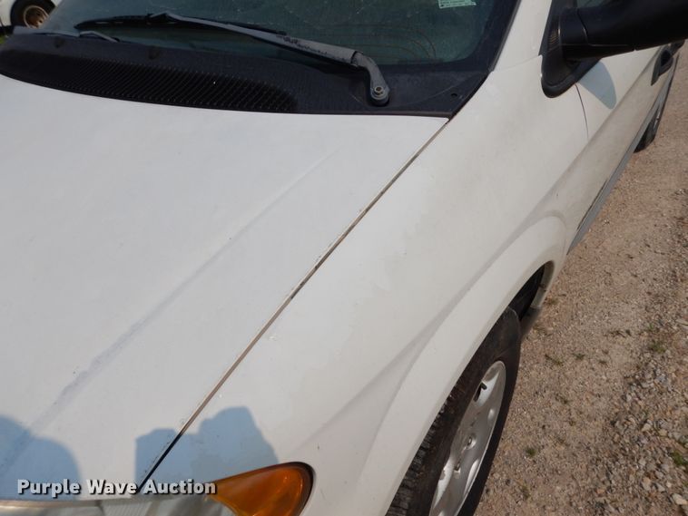 image for item II9653 2001 Dodge Caravan  van