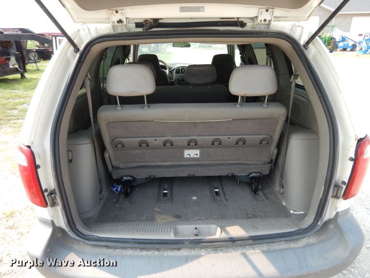 image for item II9653 2001 Dodge Caravan  van