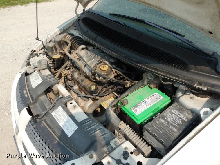 image for item II9653 2001 Dodge Caravan  van