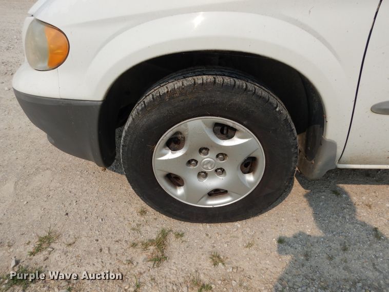 image for item II9653 2001 Dodge Caravan  van