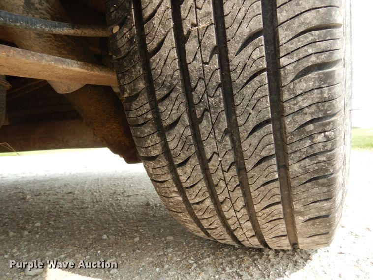 image for item II9653 2001 Dodge Caravan  van