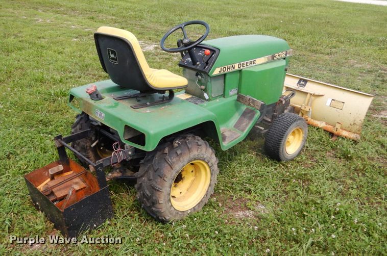 image for item II9657 John Deere 332  lawn mower