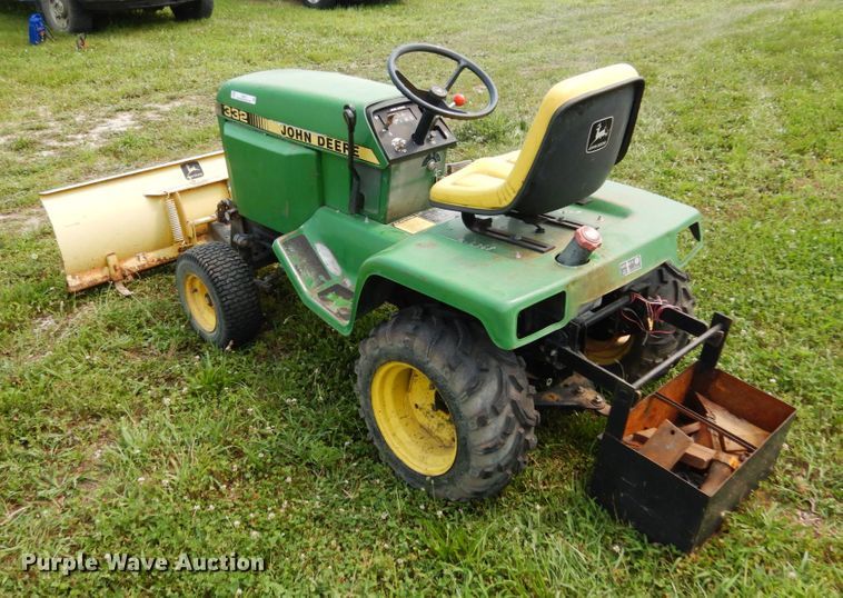 image for item II9657 John Deere 332  lawn mower