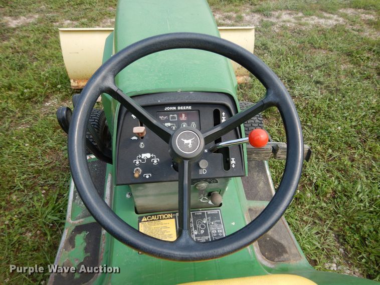 image for item II9657 John Deere 332  lawn mower