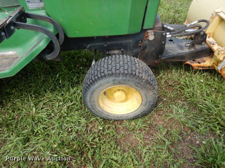 image for item II9657 John Deere 332  lawn mower