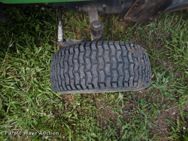 image for item II9657 John Deere 332  lawn mower