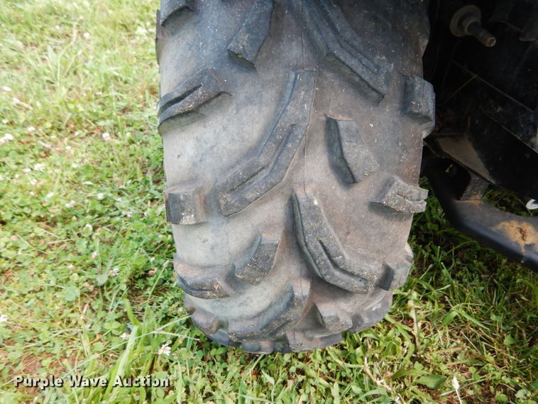 image for item II9657 John Deere 332  lawn mower