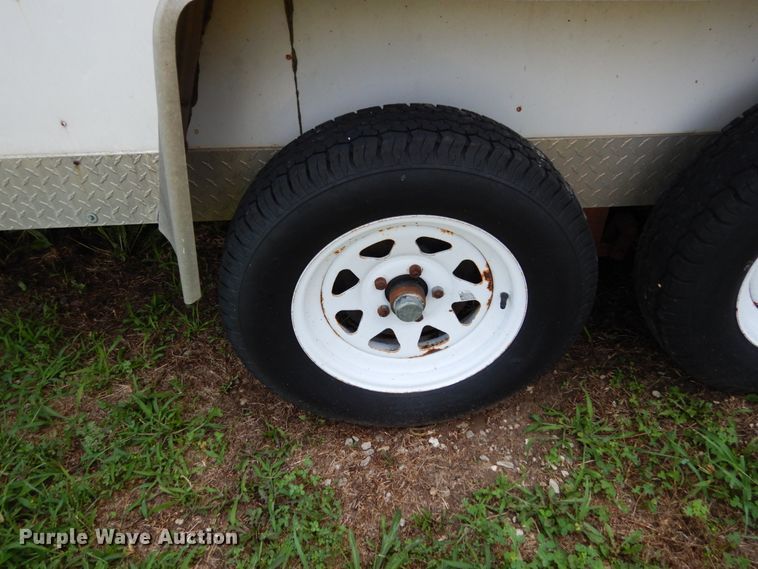 image for item II9658 2003 Play Mor  enclosed cargo trailer