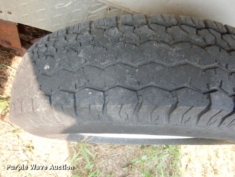 image for item II9658 2003 Play Mor  enclosed cargo trailer