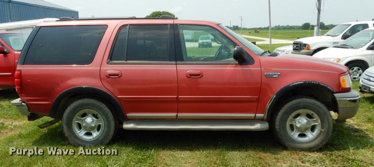 image for item II9661 2002 Ford Expedition Eddie Bauer  SUV