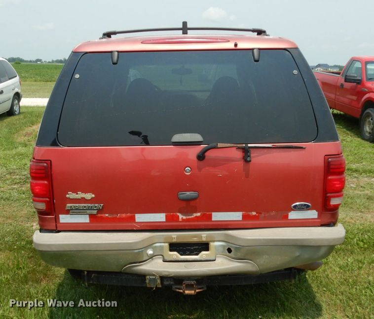 image for item II9661 2002 Ford Expedition Eddie Bauer  SUV