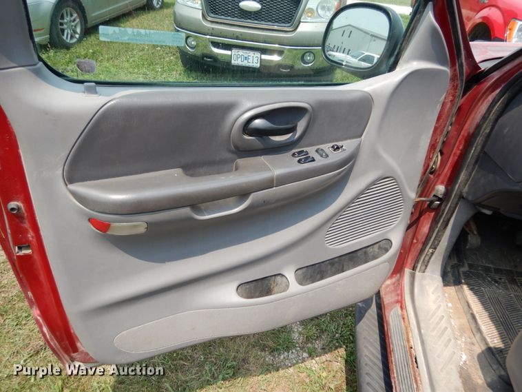 image for item II9662 2001 Ford F150  SuperCab pickup truck