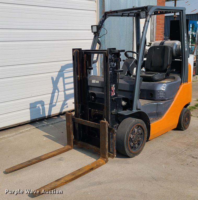 image for item IJ9039 Toyota 8FGCU20  forklift