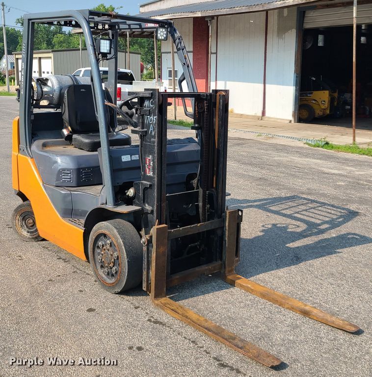 image for item IJ9039 Toyota 8FGCU20  forklift