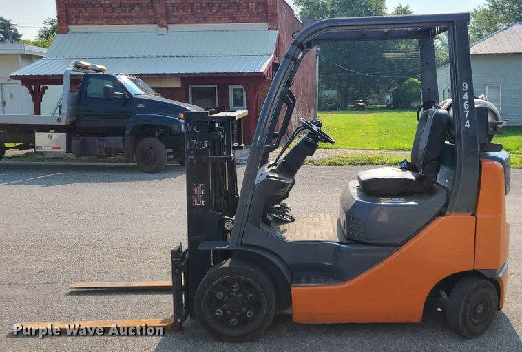 image for item IJ9039 Toyota 8FGCU20  forklift