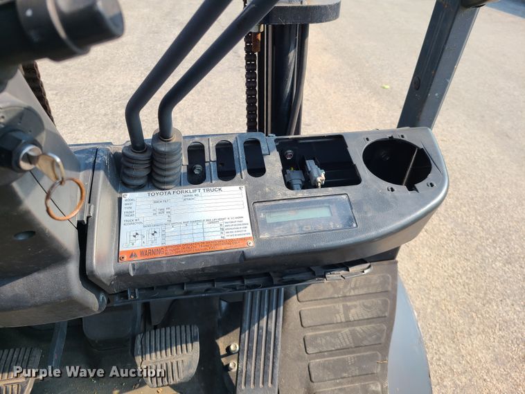 image for item IJ9039 Toyota 8FGCU20  forklift