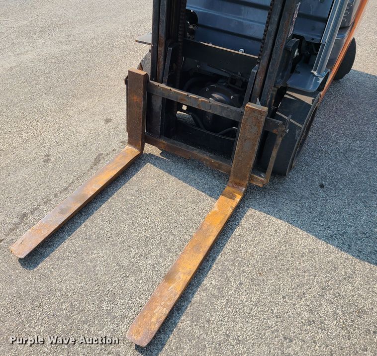 image for item IJ9039 Toyota 8FGCU20  forklift