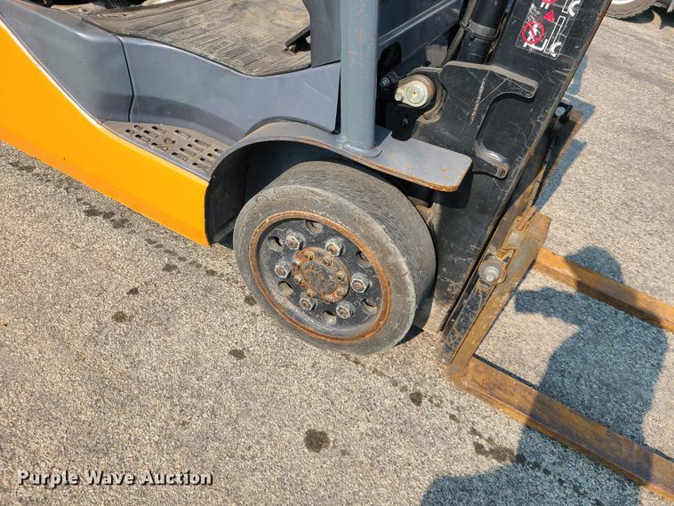 image for item IJ9039 Toyota 8FGCU20  forklift