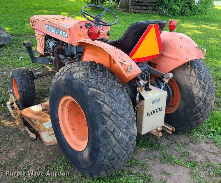 image for item IJ9042 Kubota L185  tractor