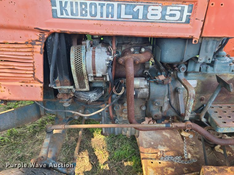 image for item IJ9042 Kubota L185  tractor
