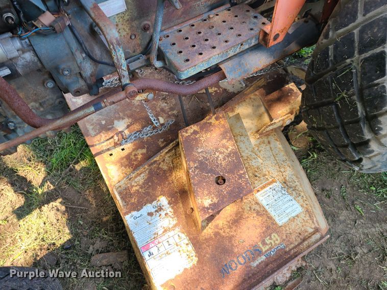 image for item IJ9042 Kubota L185  tractor