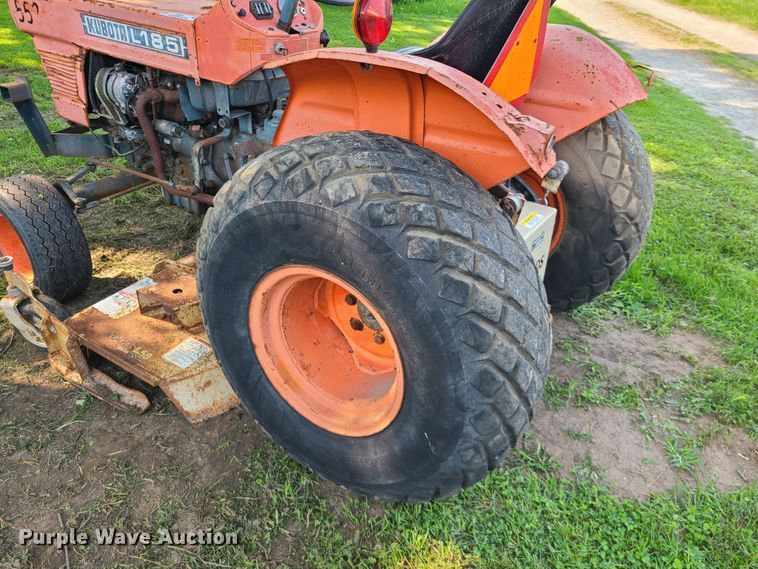 image for item IJ9042 Kubota L185  tractor