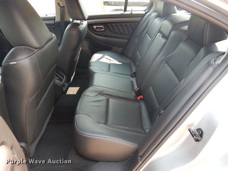 image for item IL9901 2010 Ford Taurus SEL