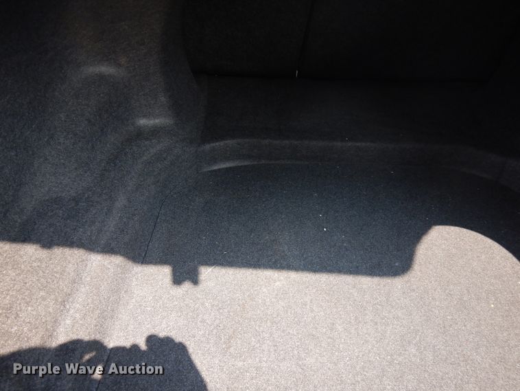 image for item IL9901 2010 Ford Taurus SEL