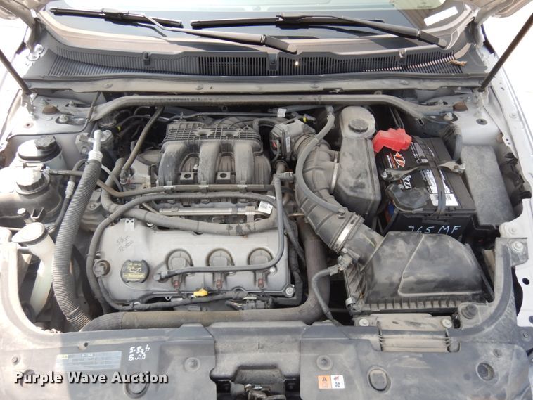 image for item IL9901 2010 Ford Taurus SEL