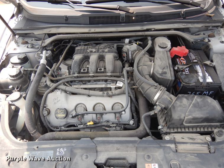 image for item IL9901 2010 Ford Taurus SEL