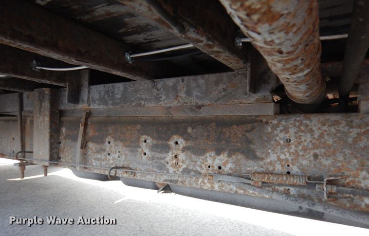 image for item IL9906 2002 Chevrolet Express 3500  fiber optic splicing truck