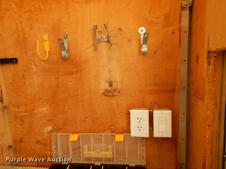 image for item IL9906 2002 Chevrolet Express 3500  fiber optic splicing truck