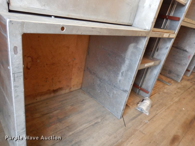 image for item IL9906 2002 Chevrolet Express 3500  fiber optic splicing truck