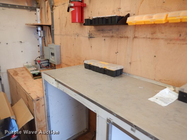 image for item IL9906 2002 Chevrolet Express 3500  fiber optic splicing truck