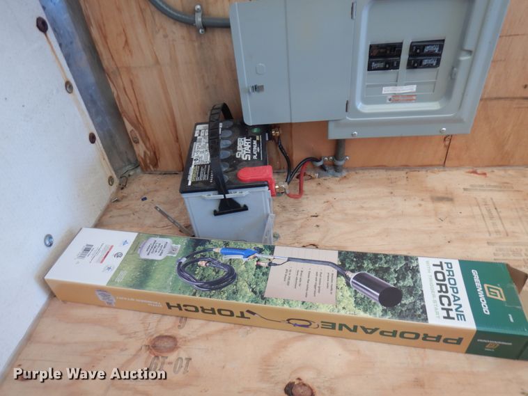 image for item IL9906 2002 Chevrolet Express 3500  fiber optic splicing truck