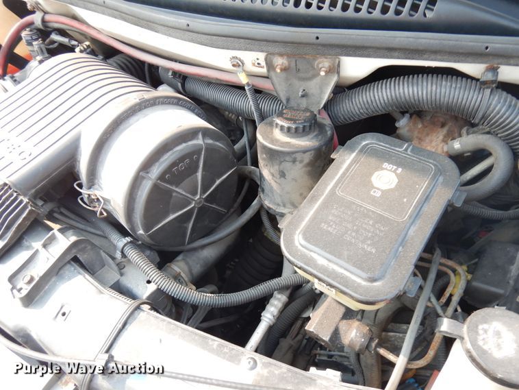 image for item IL9906 2002 Chevrolet Express 3500  fiber optic splicing truck