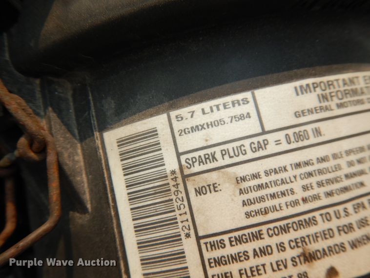 image for item IL9906 2002 Chevrolet Express 3500  fiber optic splicing truck