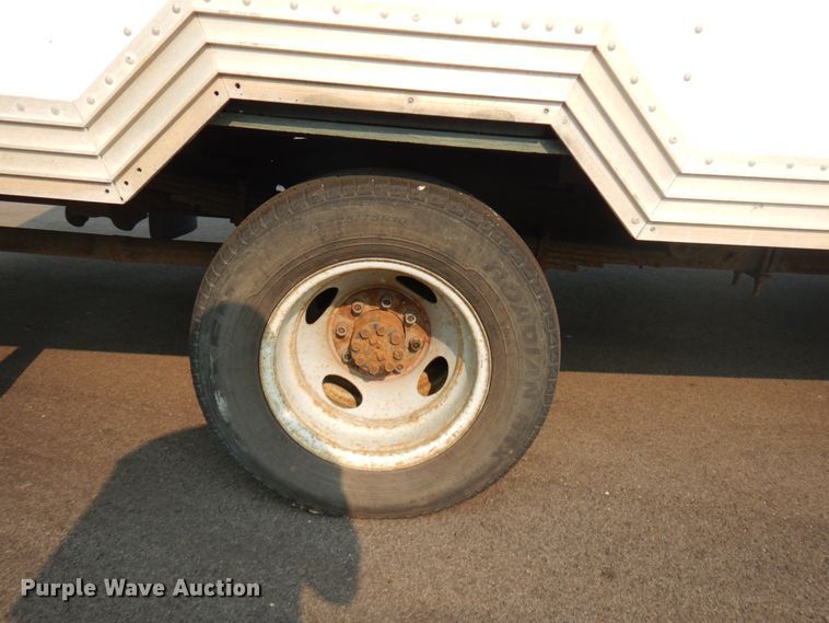 image for item IL9906 2002 Chevrolet Express 3500  fiber optic splicing truck