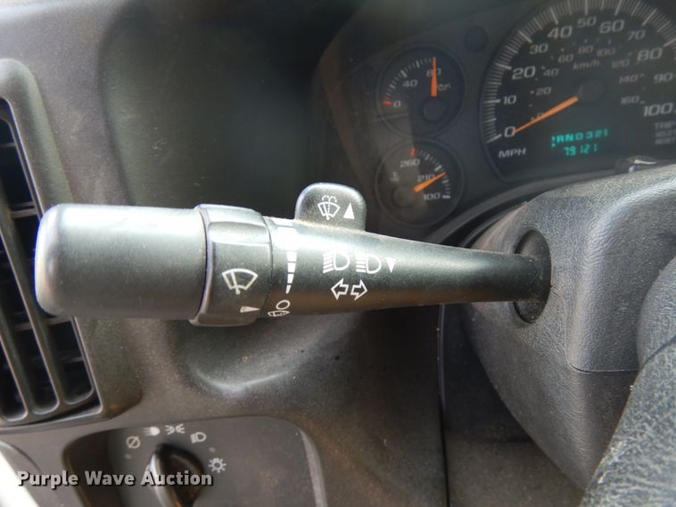 image for item IL9907 2007 Chevrolet Express 3500  fiber optic splicing truck