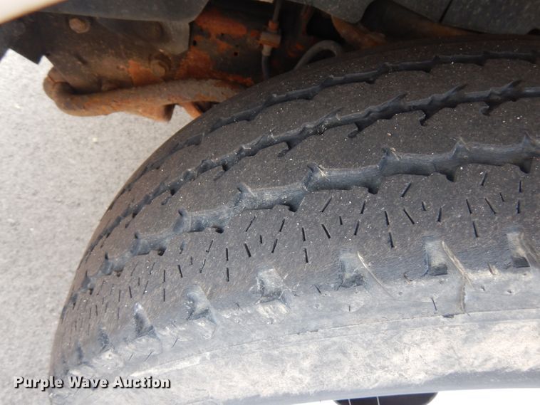 image for item IL9907 2007 Chevrolet Express 3500  fiber optic splicing truck