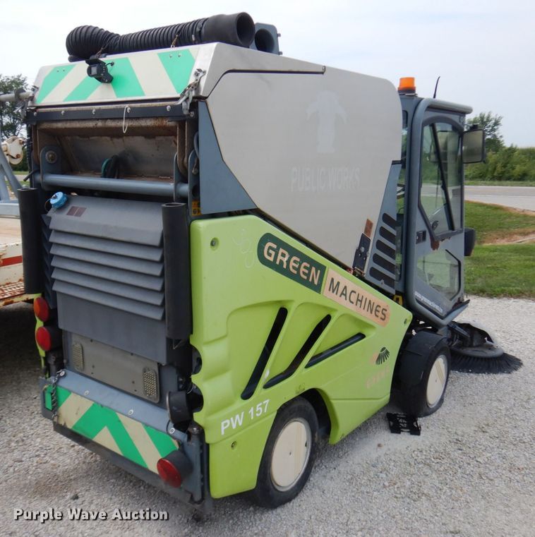 image for item IL9911 Green Machine Y36HS  street sweeper truck