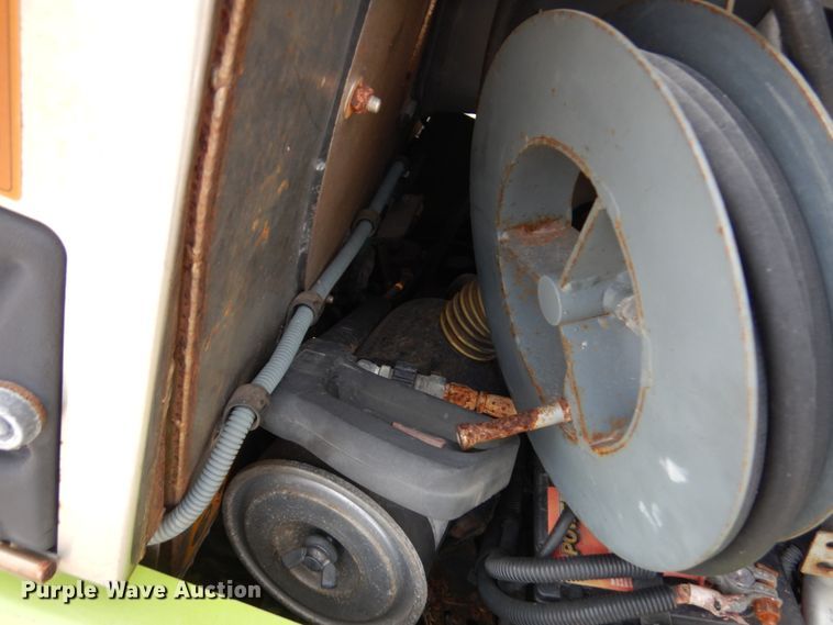 image for item IL9911 Green Machine Y36HS  street sweeper truck