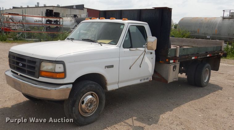 image for item IN9755 1997 Ford F450 Super Duty  flatbed truck