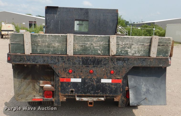 image for item IN9755 1997 Ford F450 Super Duty  flatbed truck